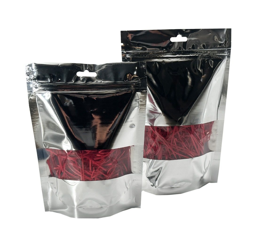 metallic-packaging-3-e1764421852869.jpg پاکت متالایز 16x24نقره ای پنجره دار 8کیلوئی - Image 1